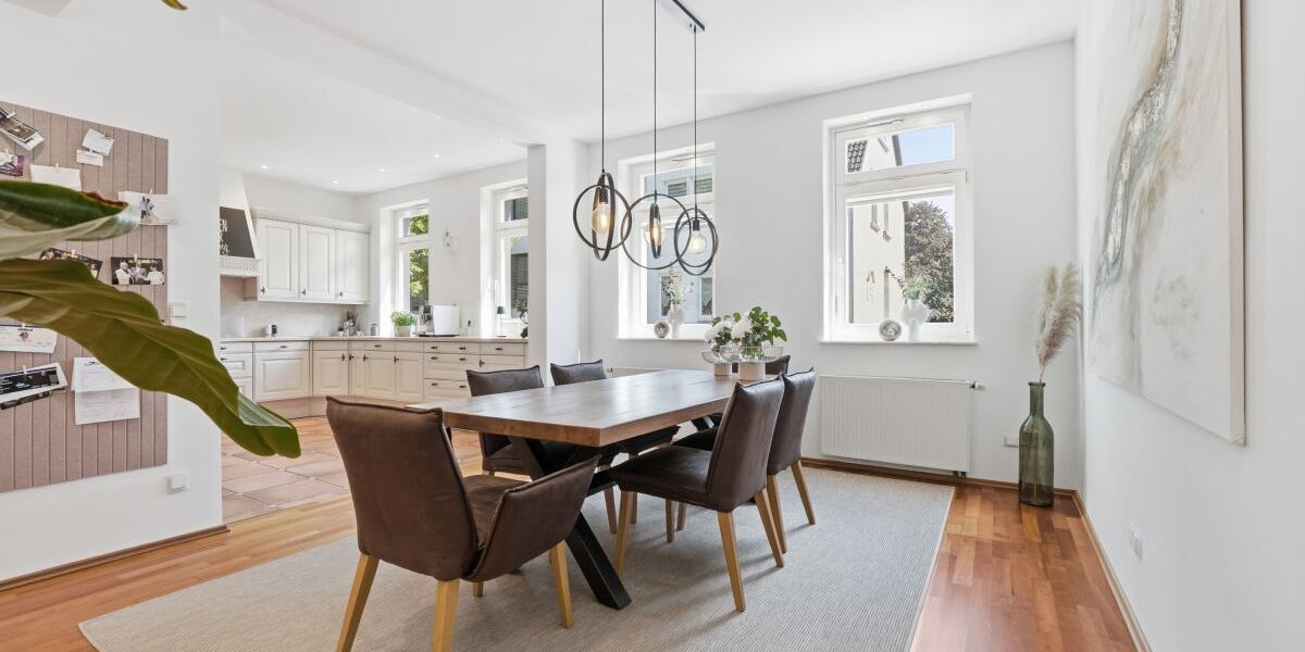 Historisch wohnen, modern leben: Modernisiertes Einfamilienhaus mit Einliegerwohnung (3D-Rundgang). - Einfamilienhaus Solingen Höhscheid | Angebot:27479763