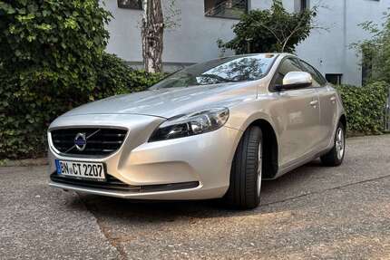 Volvo V40 84.534 km 12.299 &euro; Bonn, Stadt 53129