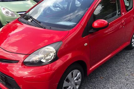 Toyota Aygo (X) 22.200 km 6.500 &euro; Bergisch Gladbach 51469