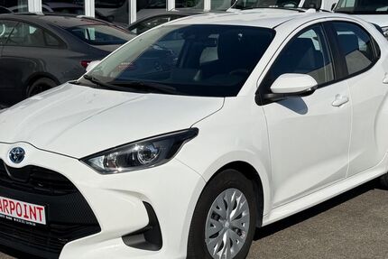 Toyota Yaris 32.887 km 15.950 &euro; Brühl 50321