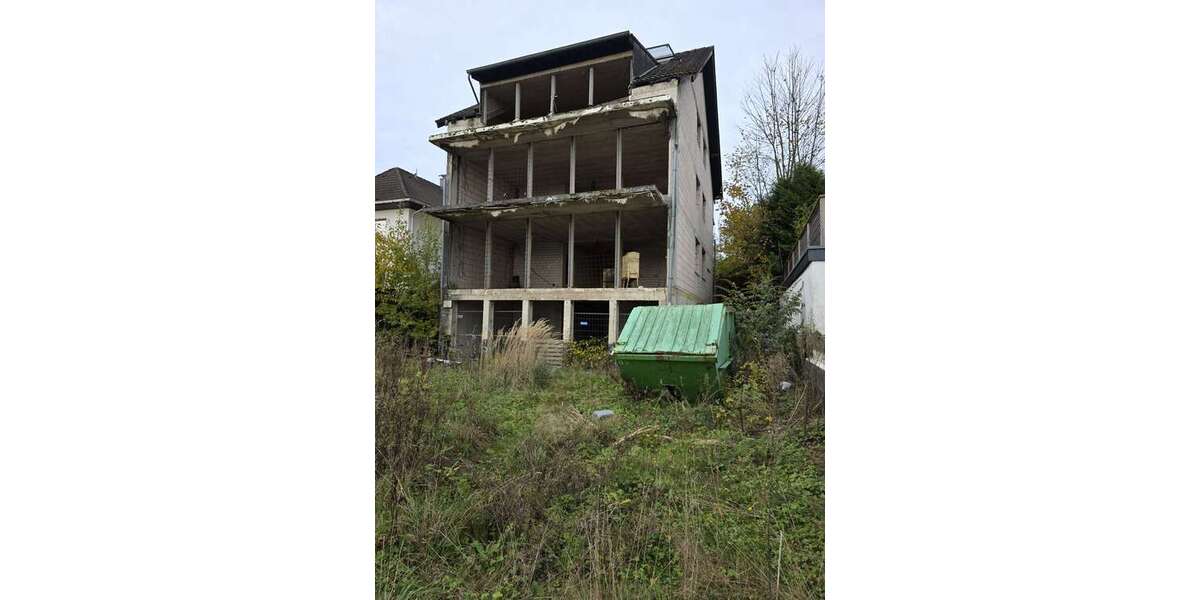 Einfamilienhaus Lindlar - 12 Zimmer, 399 m&sup2;, 199.000&euro; | Angebot:25131355