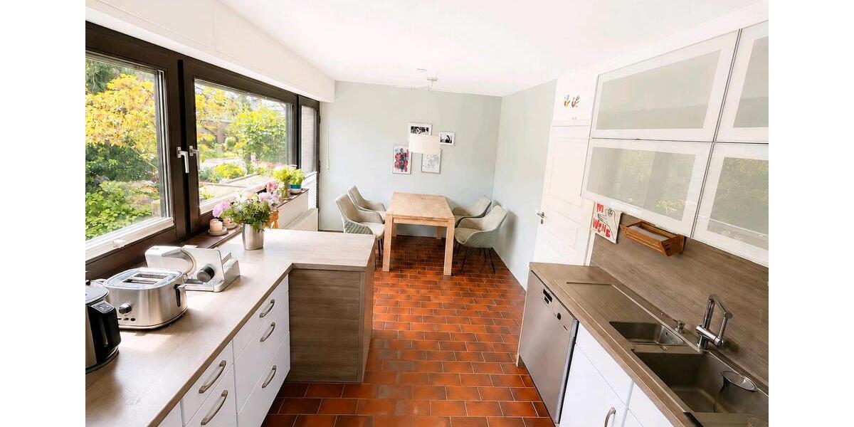 Etagenwohnung Bornheim - 3 Zimmer, 100 m&sup2;, 359.000&euro; | Angebot:27298970