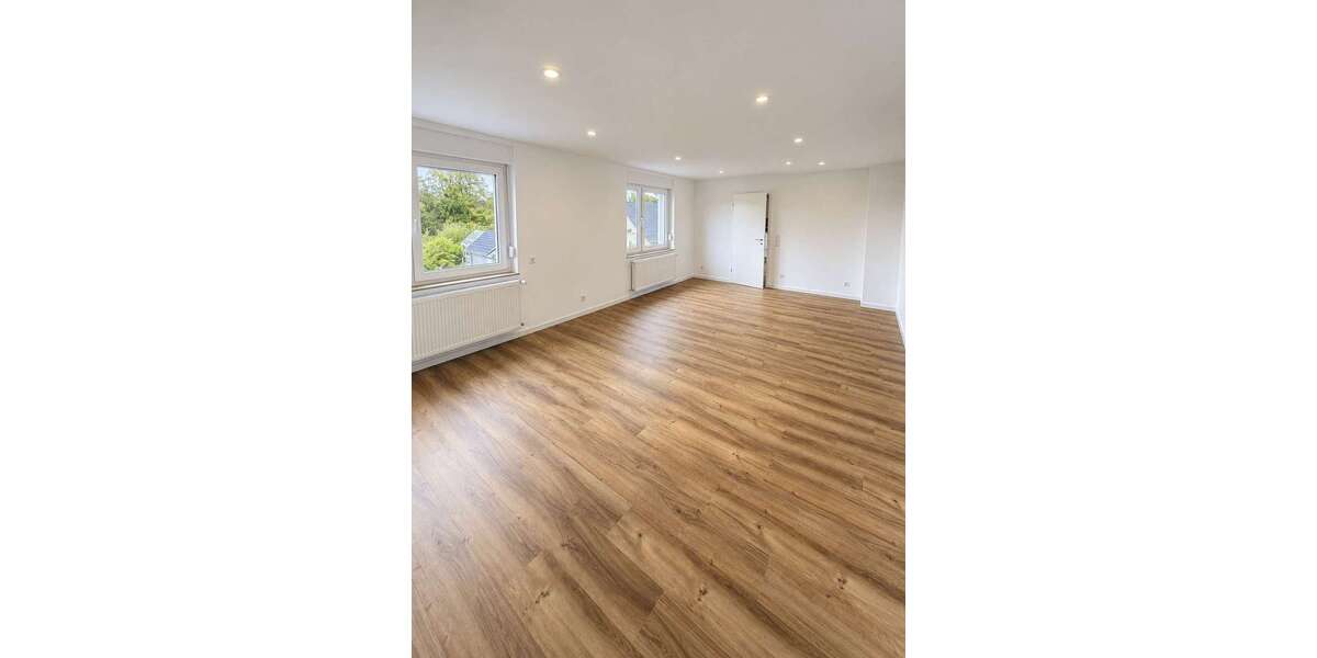 Etagenwohnung Solingen Bech - 3 Zimmer, 95 m&sup2;, 1.000&euro; | Angebot:27464754