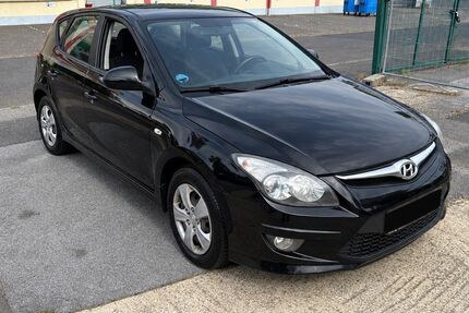 Hyundai i30 184.000 km 3.499 &euro; Leverkusen 51377