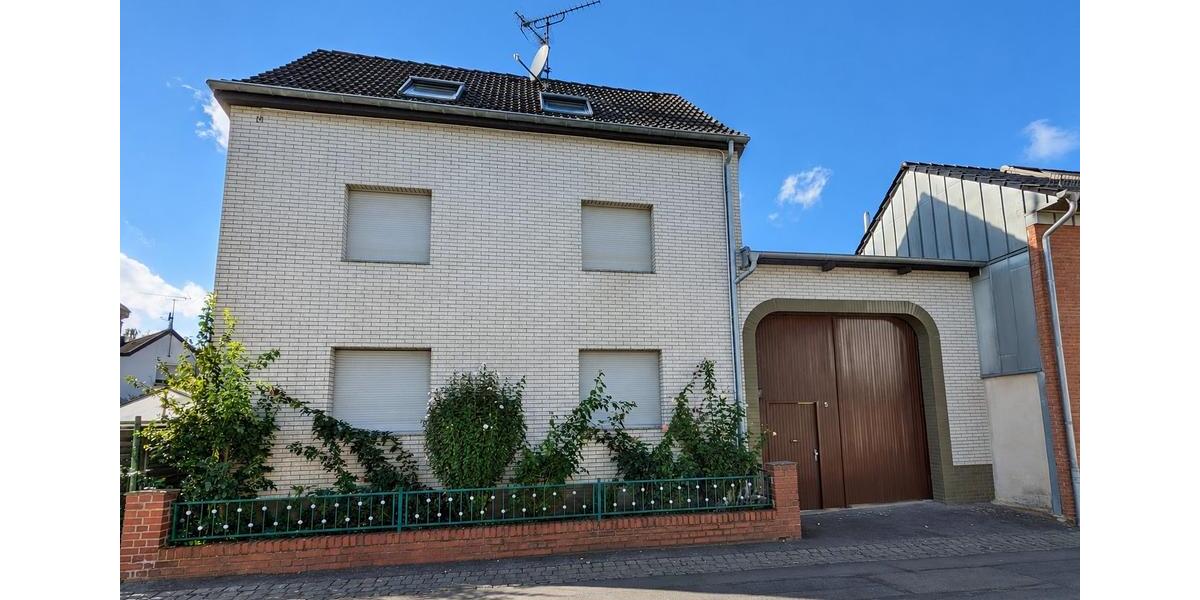 Einfamilienhaus Brühl - 6 Zimmer, 160 m&sup2;, 345.000&euro; | Angebot:27436323