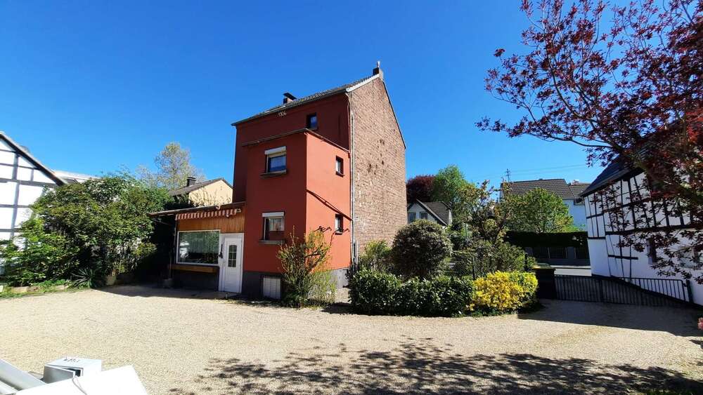 Einfamilienhaus Hennef - 5 Zimmer, 110 m&sup2;, 349.000&euro; | Angebot:27279645