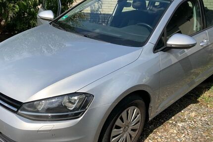 VW Golf 125.000 km 10.900 &euro; Neunkirchen-Seelscheid 53819