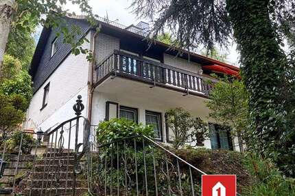 Haus Wiehl - 7 Zimmer, 270 m&sup2;, 399.000&euro; | Angebot:27393976