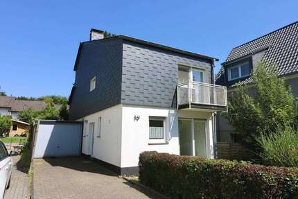 Haus Solingen Mitte - 4 Zimmer, 129 m&sup2;, 429.000&euro; | Angebot:27232385