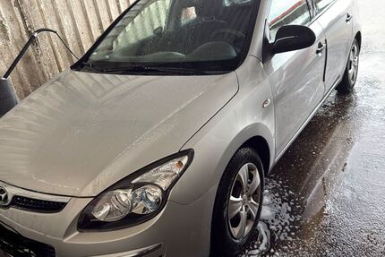 Hyundai i30 195.000 km 3.599 &euro; Pulheim 50259