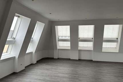 Wohnung Solingen Wald - 4 Zimmer, 129 m&sup2;, 1.161&euro; | Angebot:27451339