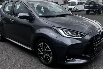 Toyota Yaris 15.700 km 19.290 &euro; Bornheim 53332