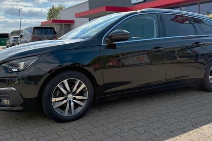 Peugeot 308 98.968 km 10.490 &euro; Solingen 42653