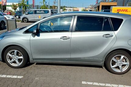 Toyota Verso 125.000 km 11.499 &euro; Brühl 50321