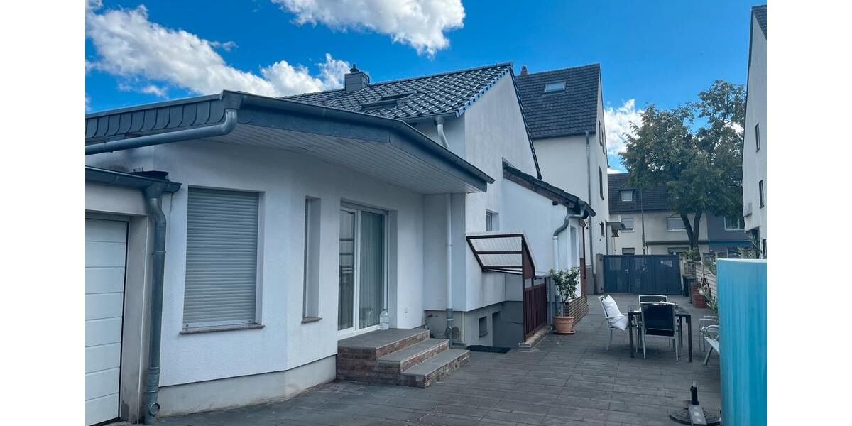 Mehrfamilienhaus, Wohnhaus Köln Porz - 8 Zimmer, 380 m&sup2;, 1.790.000&euro; | Angebot:27490061
