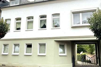 Haus Siegburg / Zange Zange - 10 Zimmer, 217 m&sup2;, 598.000&euro; | Angebot:27427813