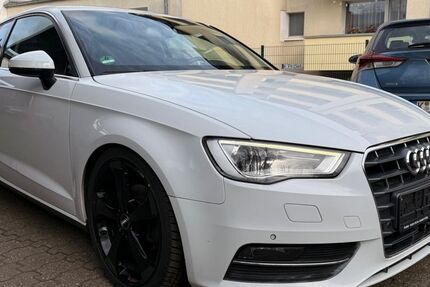 Audi A3 180.000 km 8.499 &euro; Köln 51105
