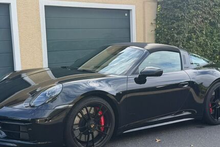 Porsche 992 11.300 km 168.000 &euro; Bergisch Gladbach 51429