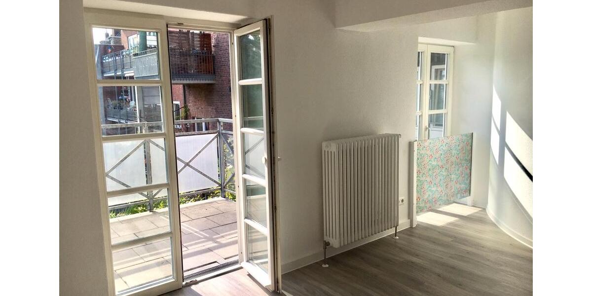 Etagenwohnung Köln Mülheim - 2 Zimmer, 67 m&sup2;, 300.000&euro; | Angebot:27213806