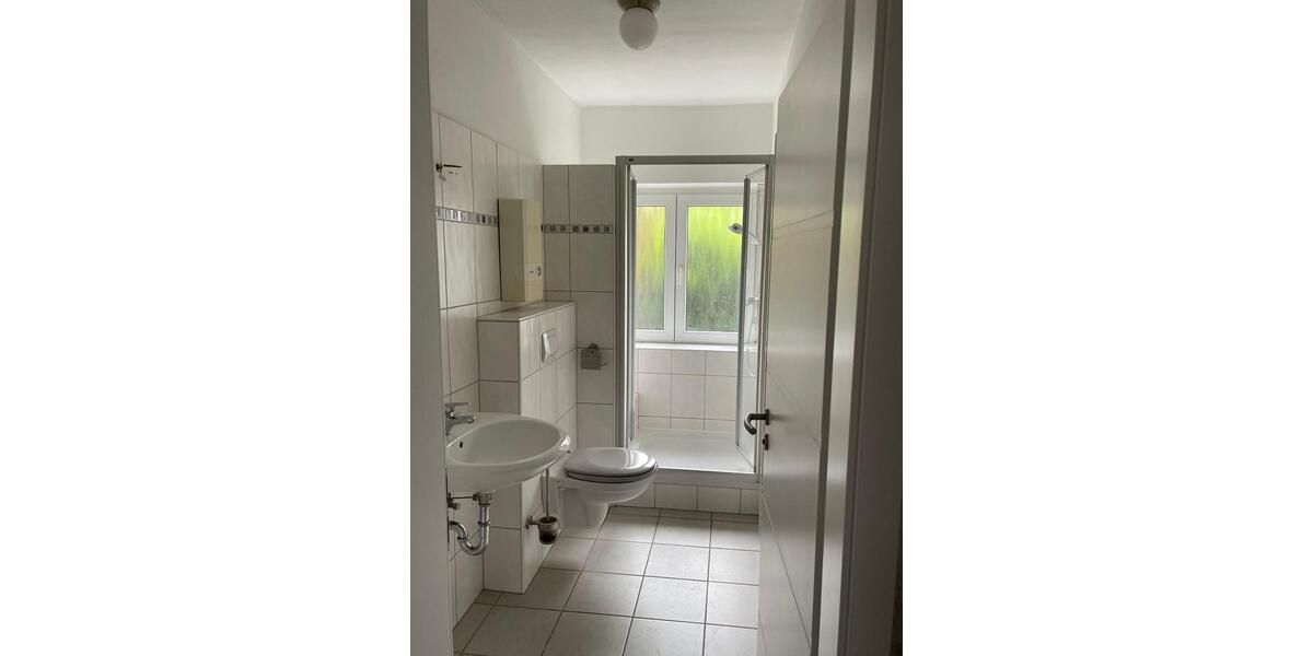 Hochparterre Radevormwald - 3 Zimmer, 64 m&sup2;, 125.000&euro; | Angebot:27474952
