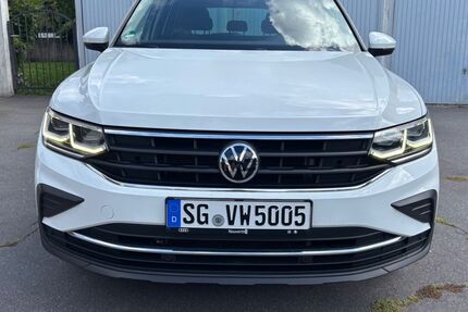 VW Tiguan 154.000 km 18.600 &euro; Solingen 42651