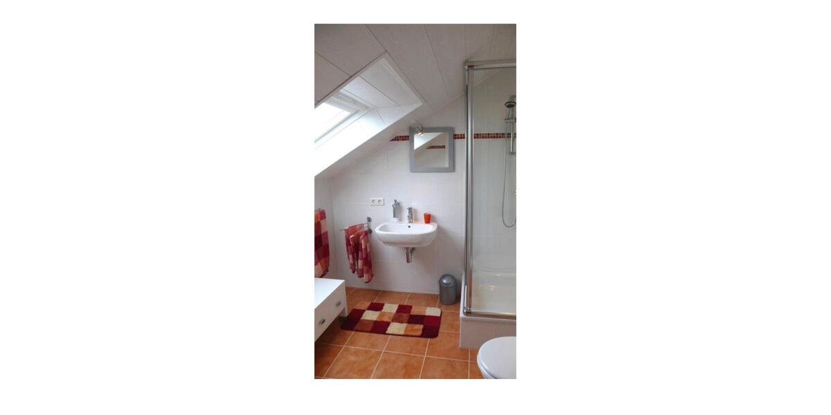 Dachgeschoßwohnung Köln Chorweiler - 1 Zimmer, 48 m&sup2;, 160.000&euro; | Angebot:27437863