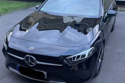 Mercedes-Benz A 180 53.175 km 24.500 &euro; Burscheid 51399