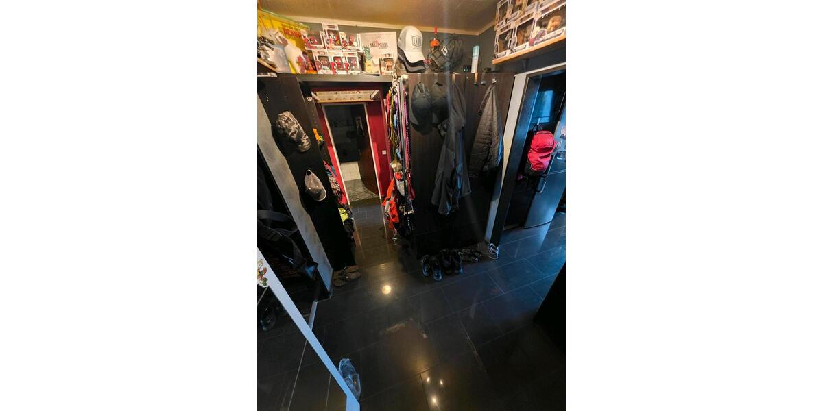 Etagenwohnung Köln Chorweiler - 3 Zimmer, 76 m&sup2;, 245.000&euro; | Angebot:27101449