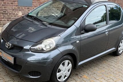 Toyota Aygo (X) 72.527 km 4.490 &euro; Köln 51069