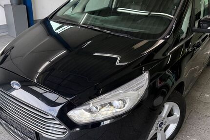 Ford Galaxy 156.304 km 15.490 &euro; Köln 50829
