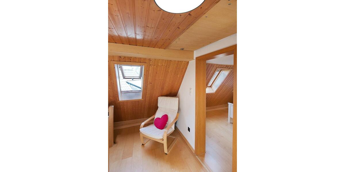 Einfamilienhaus Solingen Central - 5 Zimmer, 110 m&sup2;, 345.000&euro; | Angebot:27455497