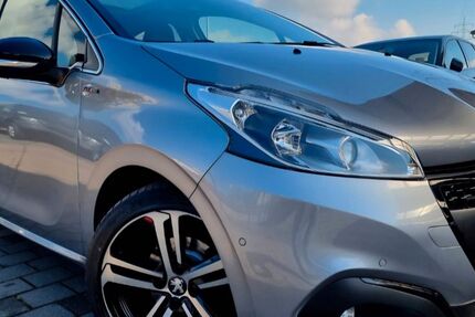 Peugeot 208 80.000 km 9.750 &euro; Brühl 50321