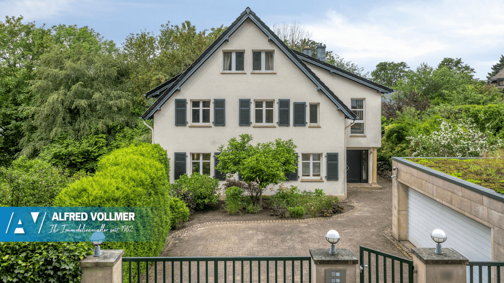 Einfamilienhaus Haan - 9 Zimmer, 262 m&sup2;, 1.120.000&euro; | Angebot:26976390